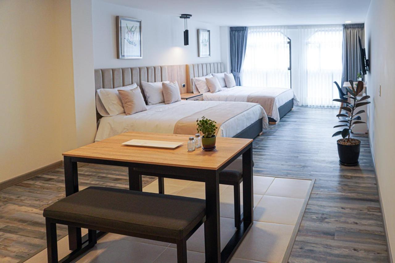 86 Suites Bogotá Zewnętrze zdjęcie